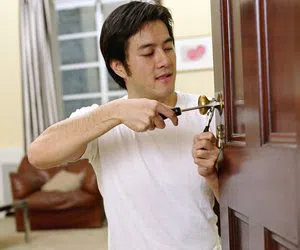 General Locksmith Store St Louis, MO 314-513-0037 - changing-locks